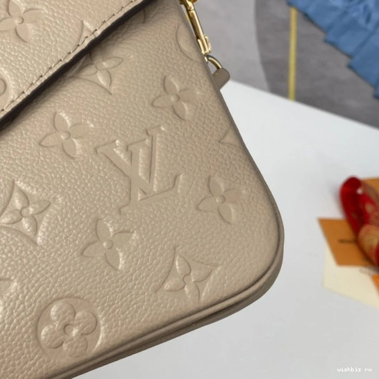 WIS LOUIS VUITTON MÉTIS POCHETTE 0822